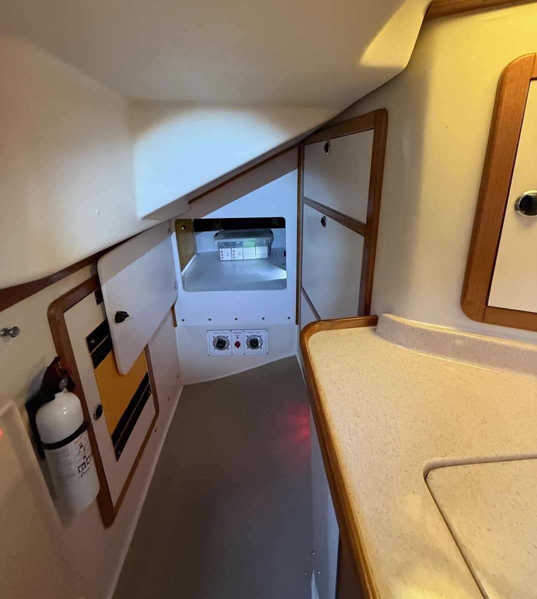 2001 Catalina 42 MkII - Photo 27