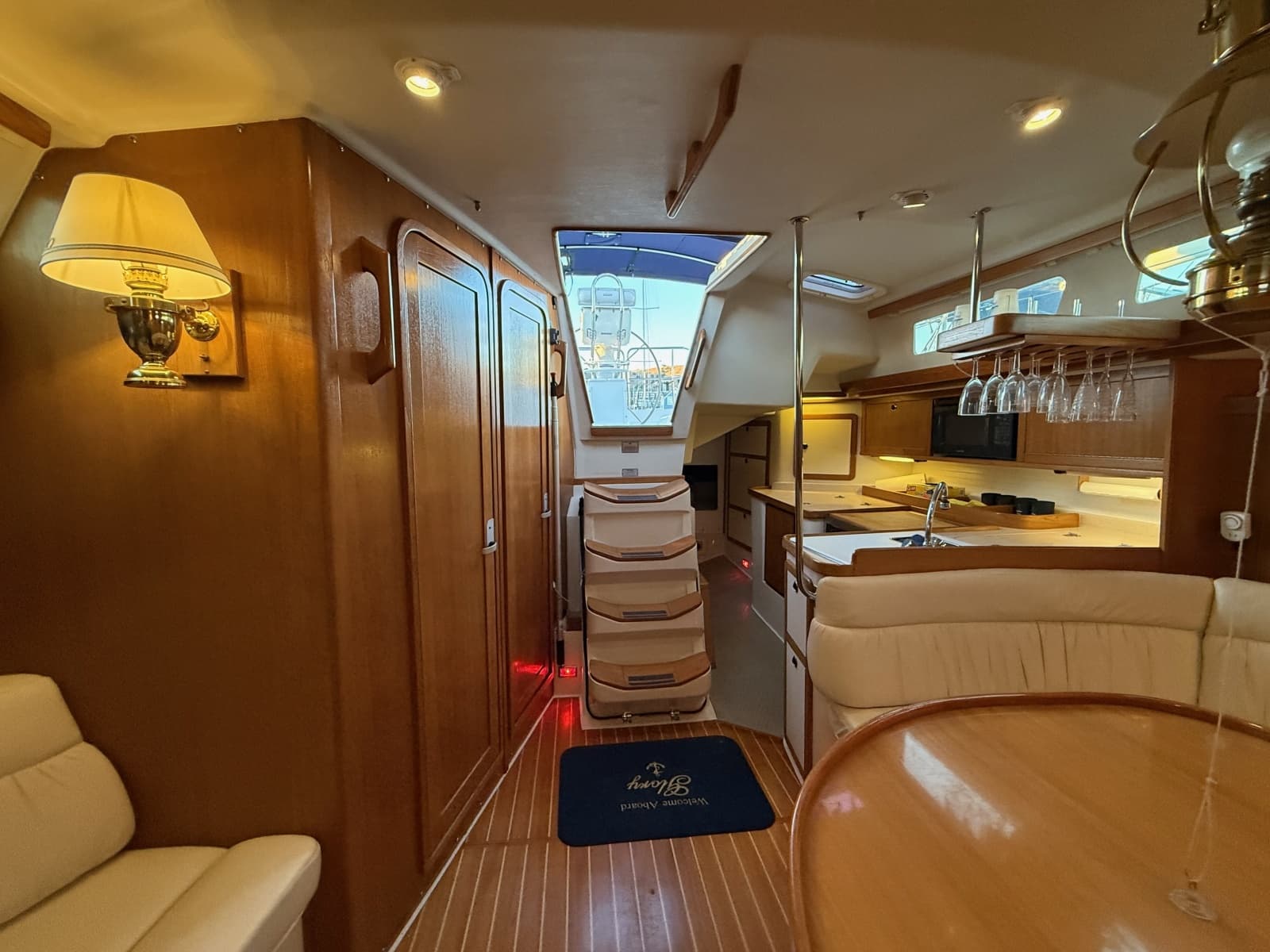 2001 Catalina 42 MkII - Photo 50
