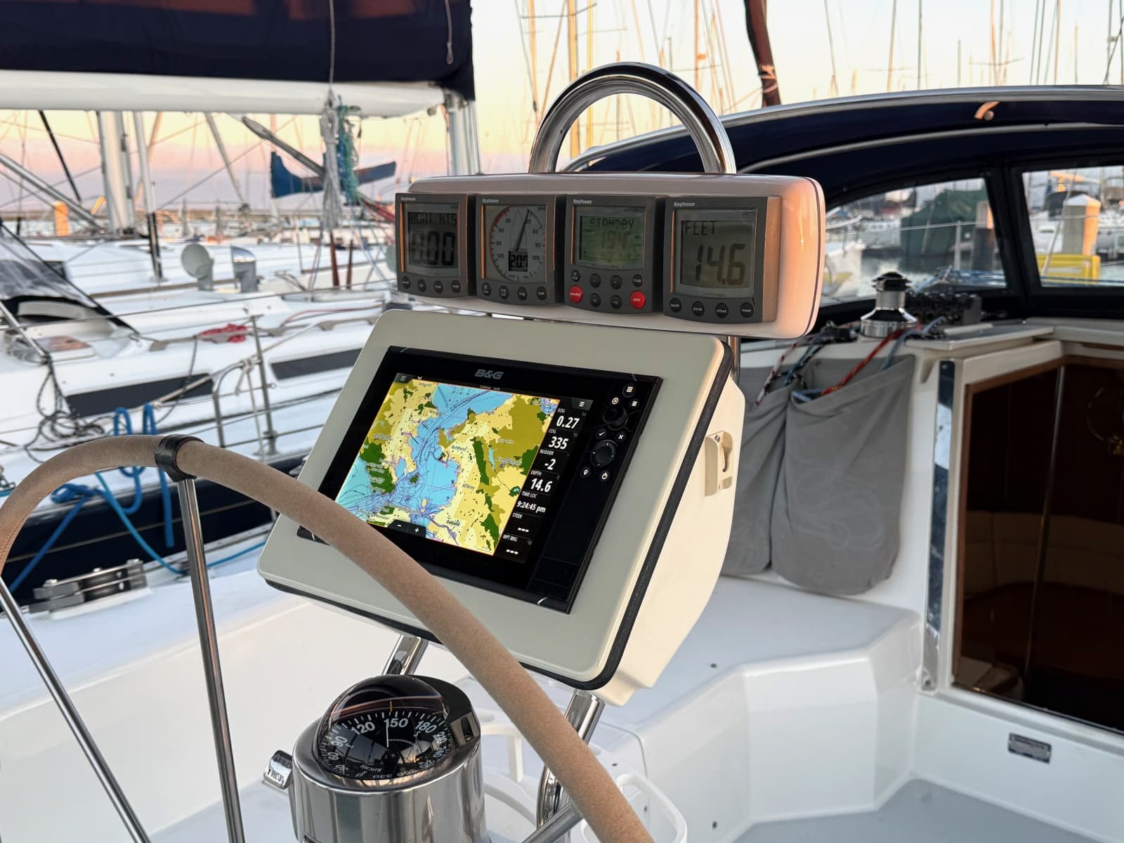 2001 Catalina 42 MkII - Photo 20