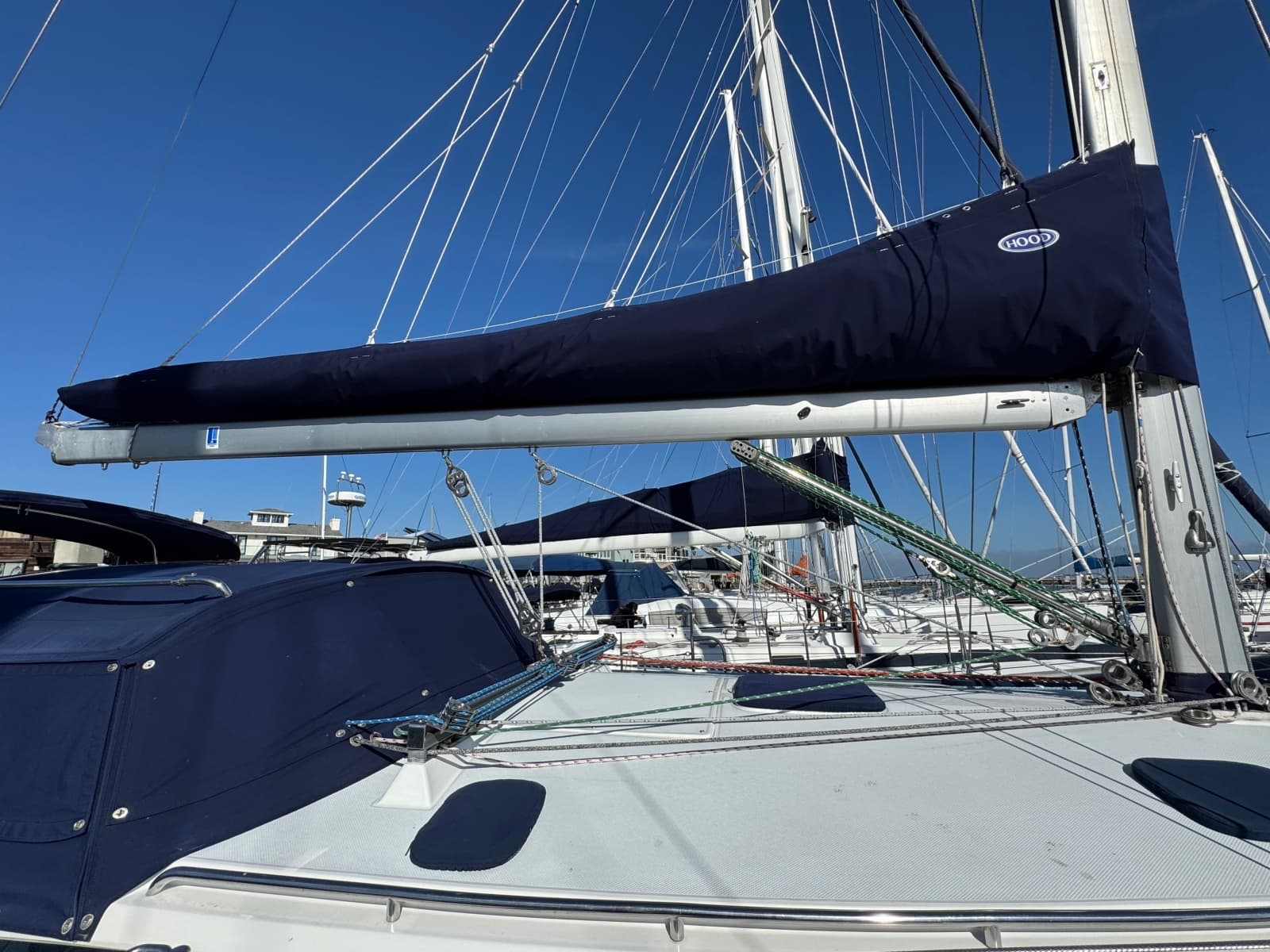 2001 Catalina 42 MkII - Photo 16