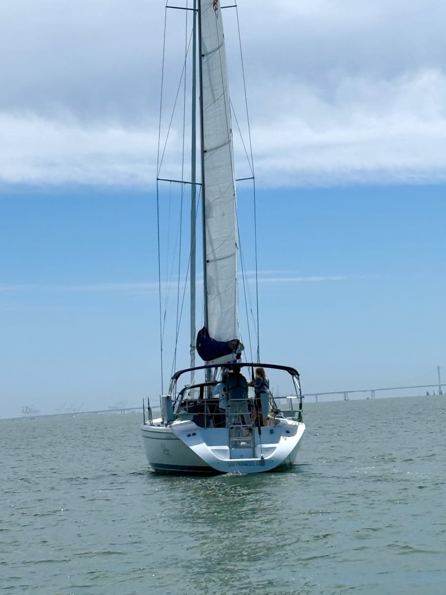 2001 Catalina 42 MkII - Photo 9