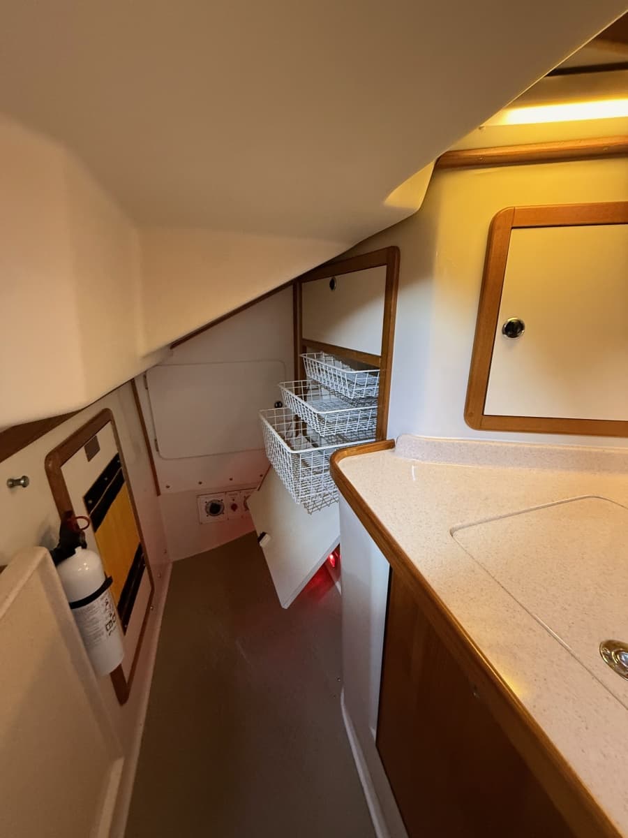 2001 Catalina 42 MkII - Photo 25
