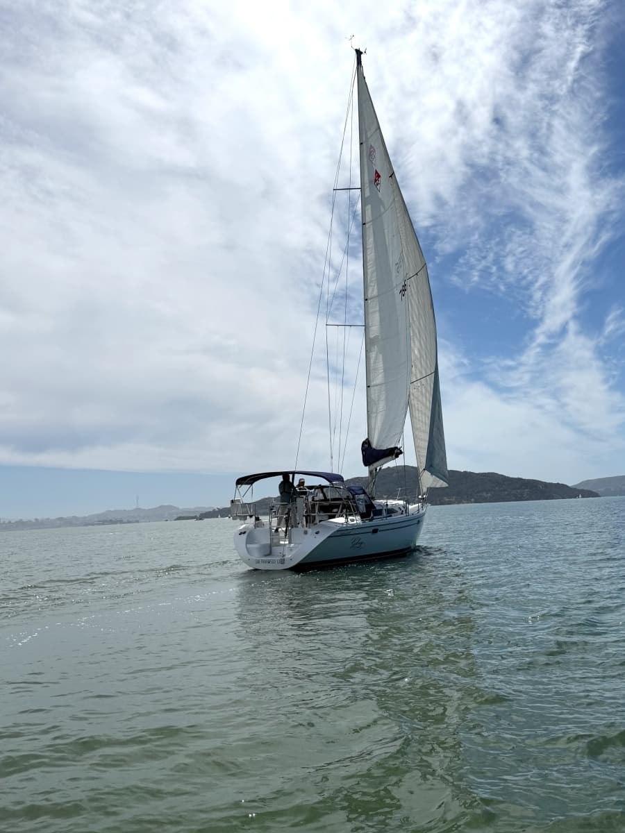 2001 Catalina 42 MkII - Photo 4