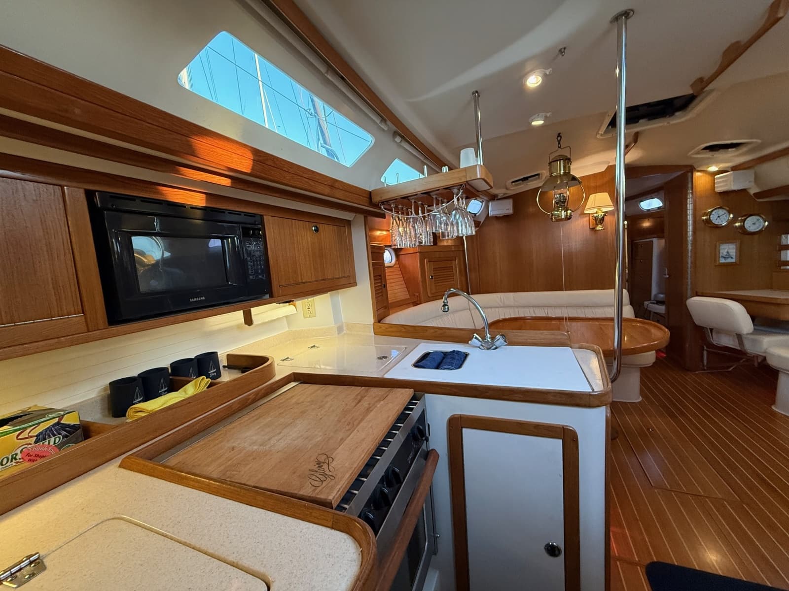 2001 Catalina 42 MkII - Photo 29