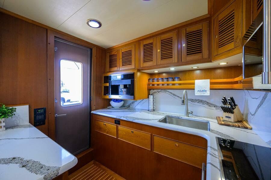 2011 Marlow 97 Explorer - Photo 15