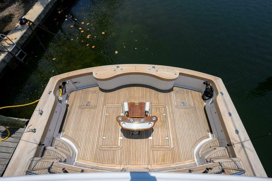 2004 Sea Force IX 82 Enclosed Bridge - Photo 14