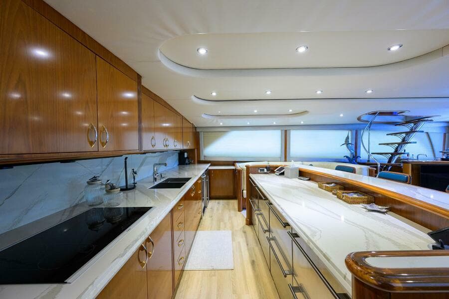2004 Sea Force IX 82 Enclosed Bridge - Photo 27