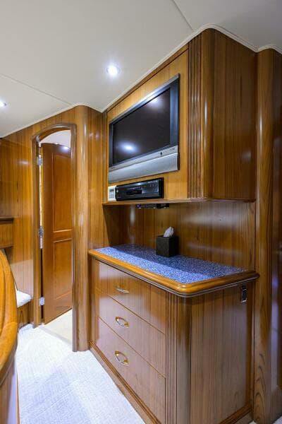2004 Sea Force IX 82 Enclosed Bridge - Photo 41