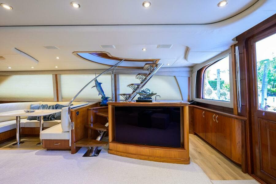 2004 Sea Force IX 82 Enclosed Bridge - Photo 21