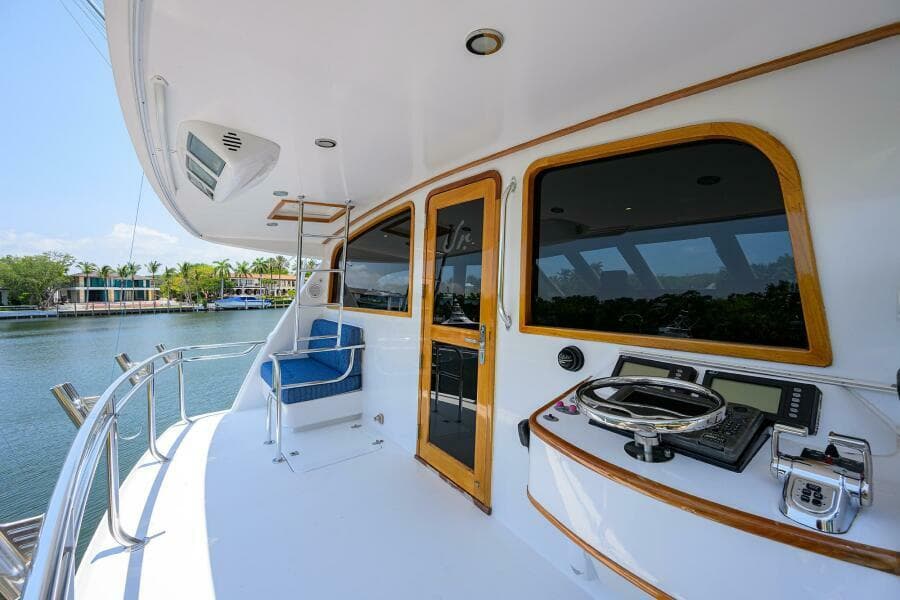 2004 Sea Force IX 82 Enclosed Bridge - Photo 55