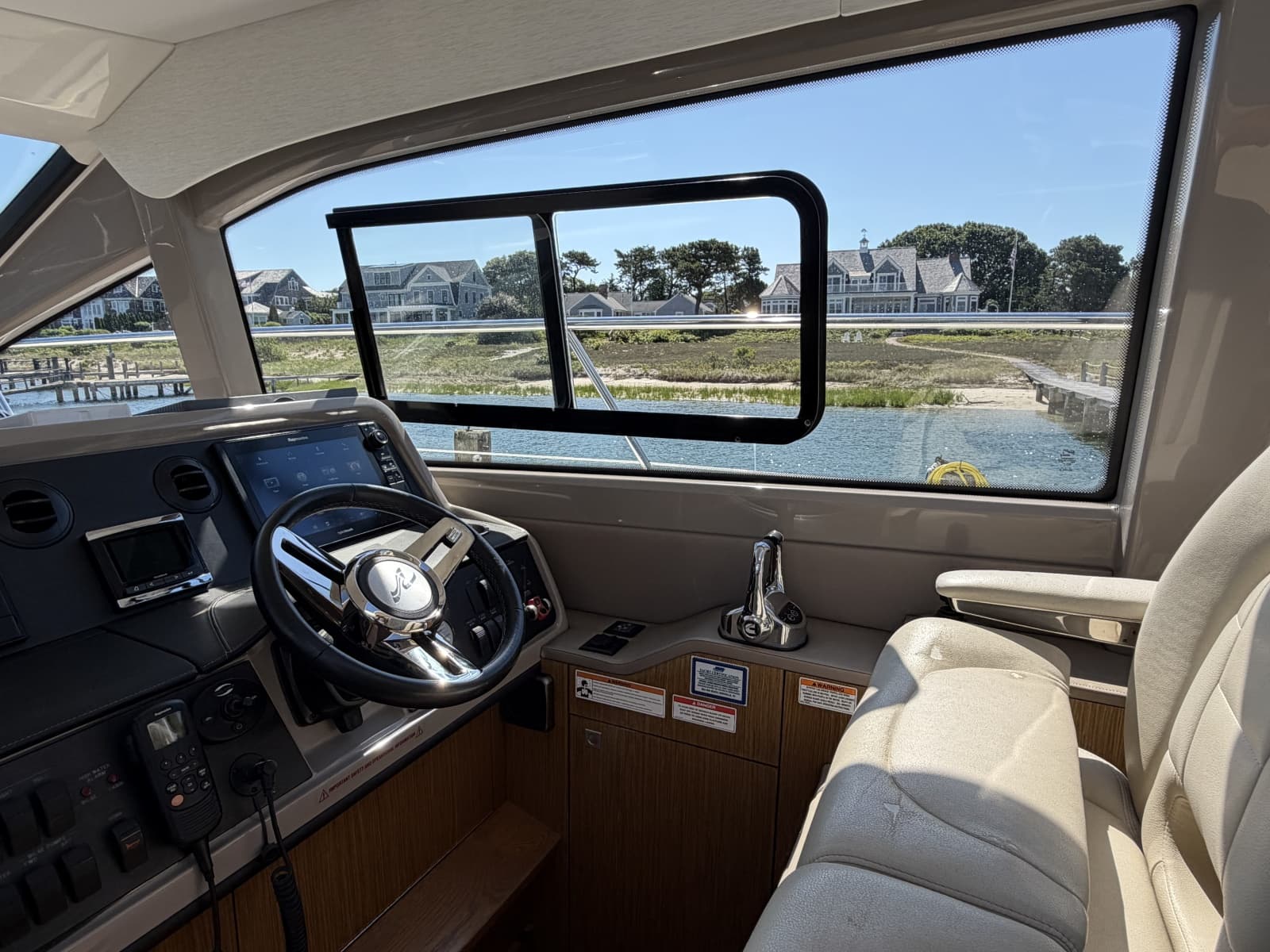 2017 Sea Ray 460 Sundancer - Photo 11