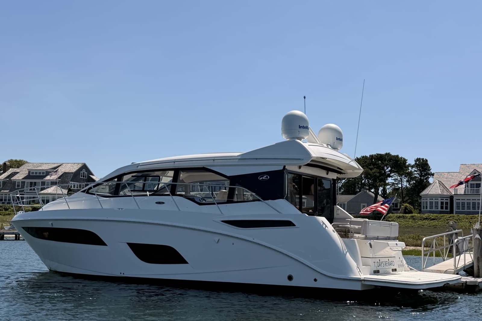 2017 Sea Ray 460 Sundancer - Photo 2