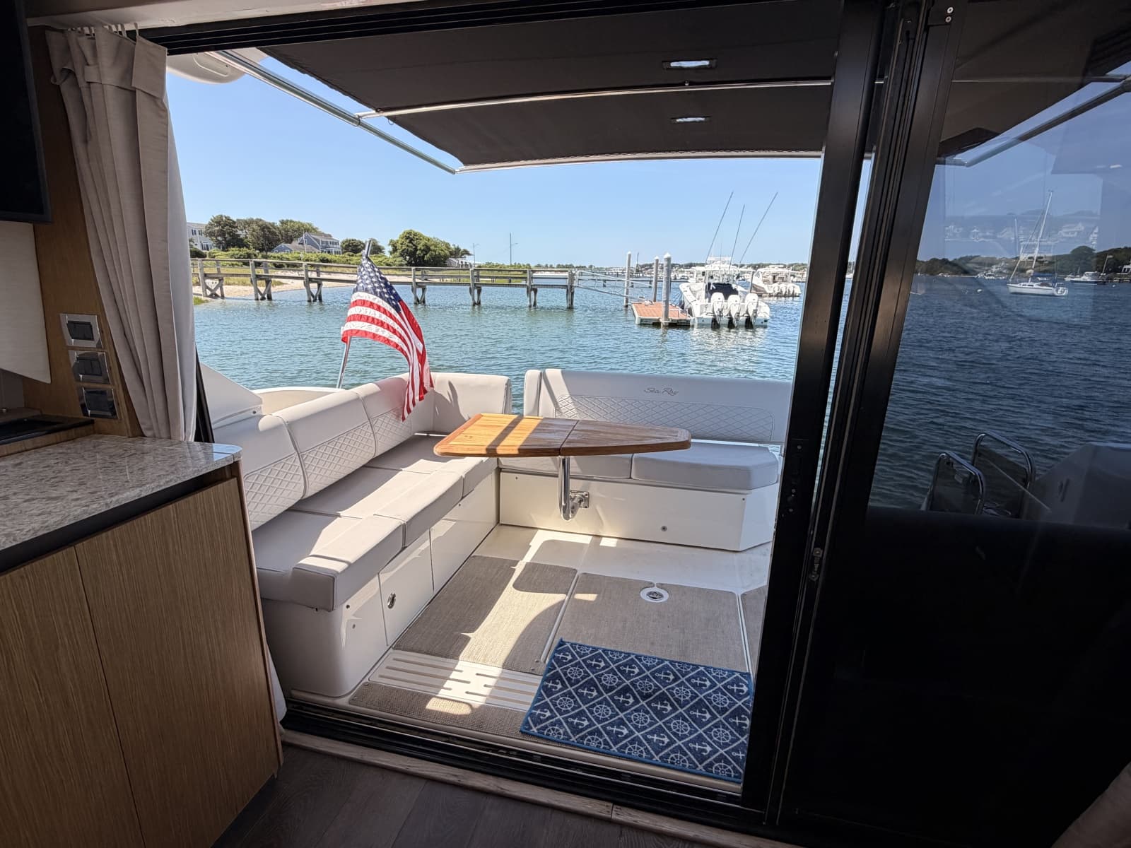 2017 Sea Ray 460 Sundancer - Photo 33