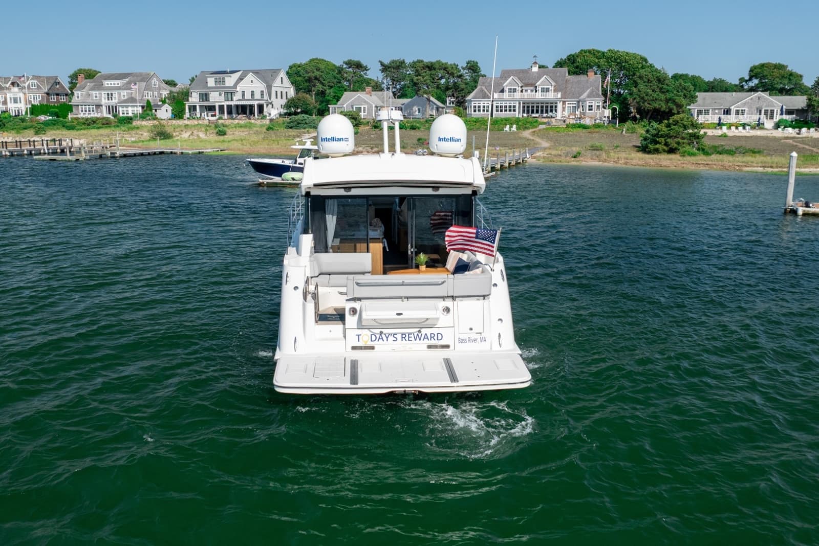 2017 Sea Ray 460 Sundancer - Photo 2
