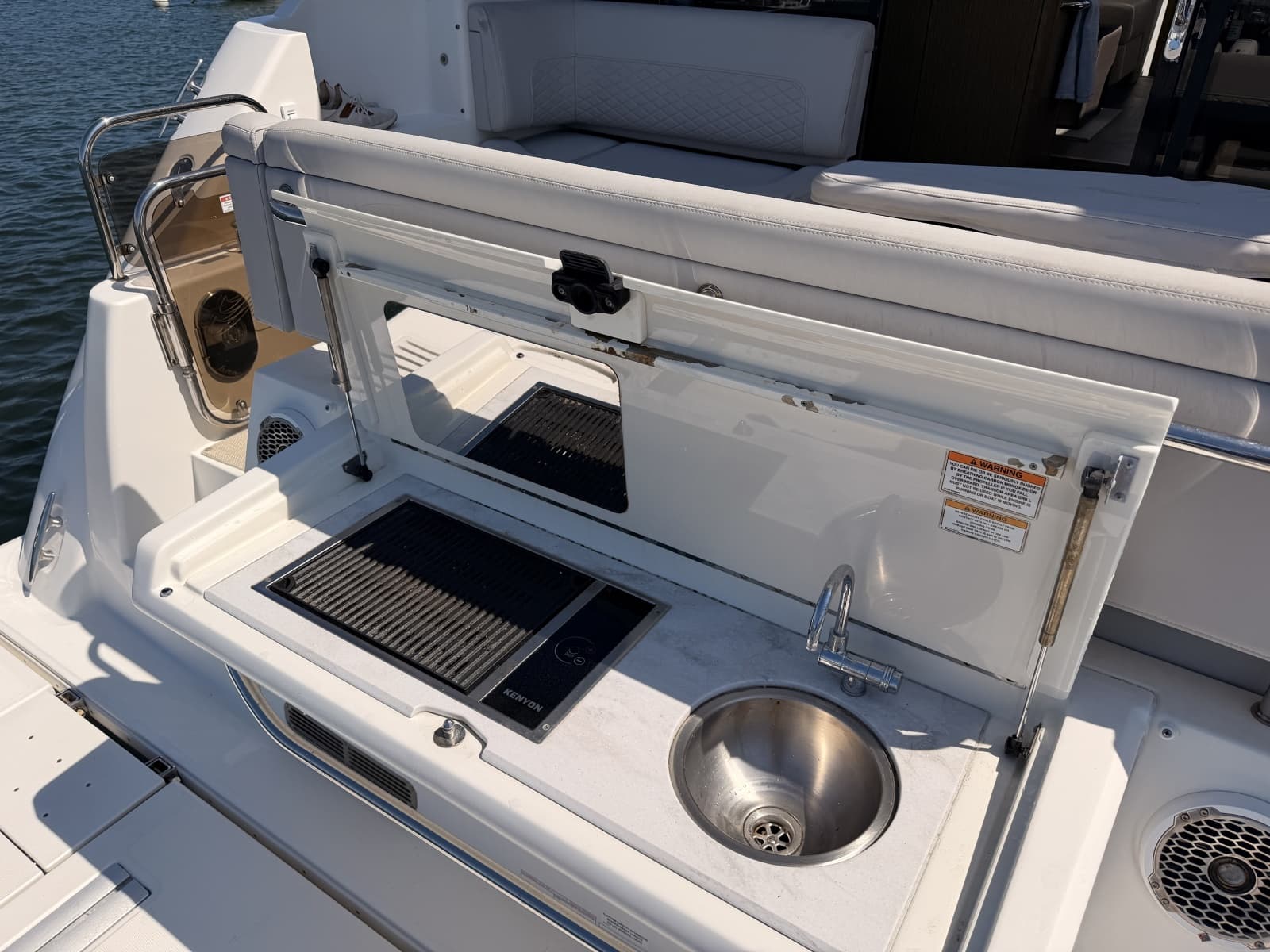 2017 Sea Ray 460 Sundancer - Photo 9