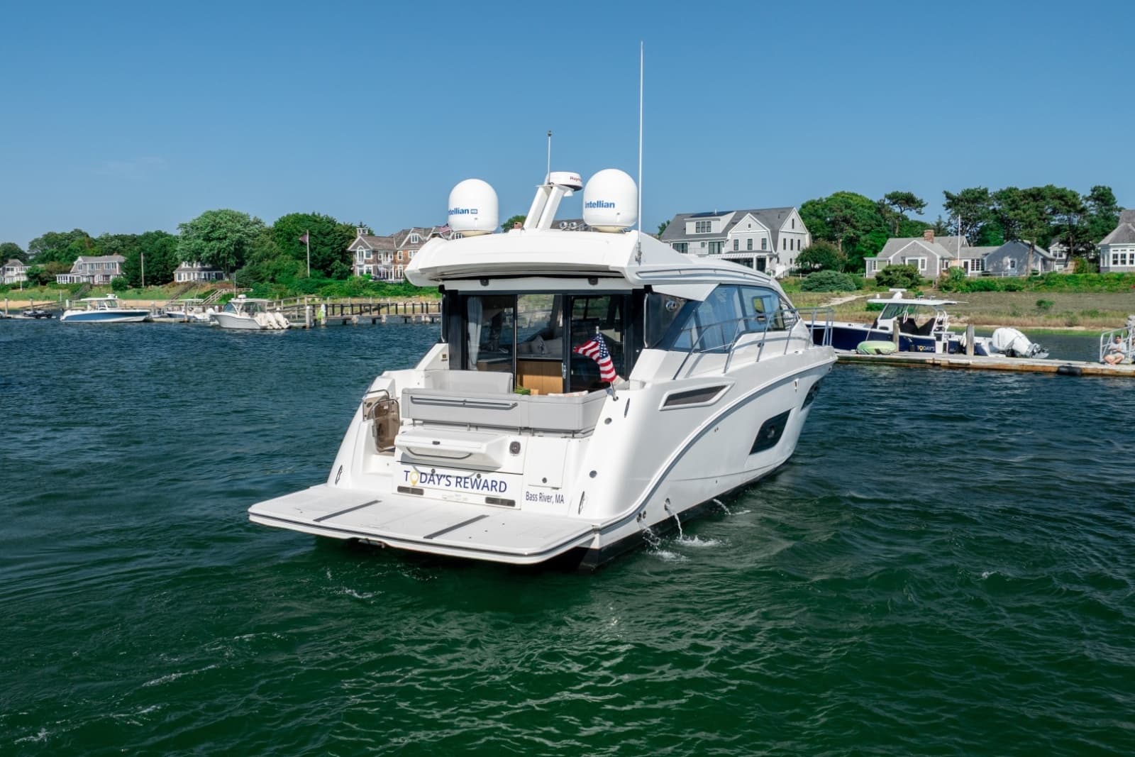 2017 Sea Ray 460 Sundancer - Photo 3