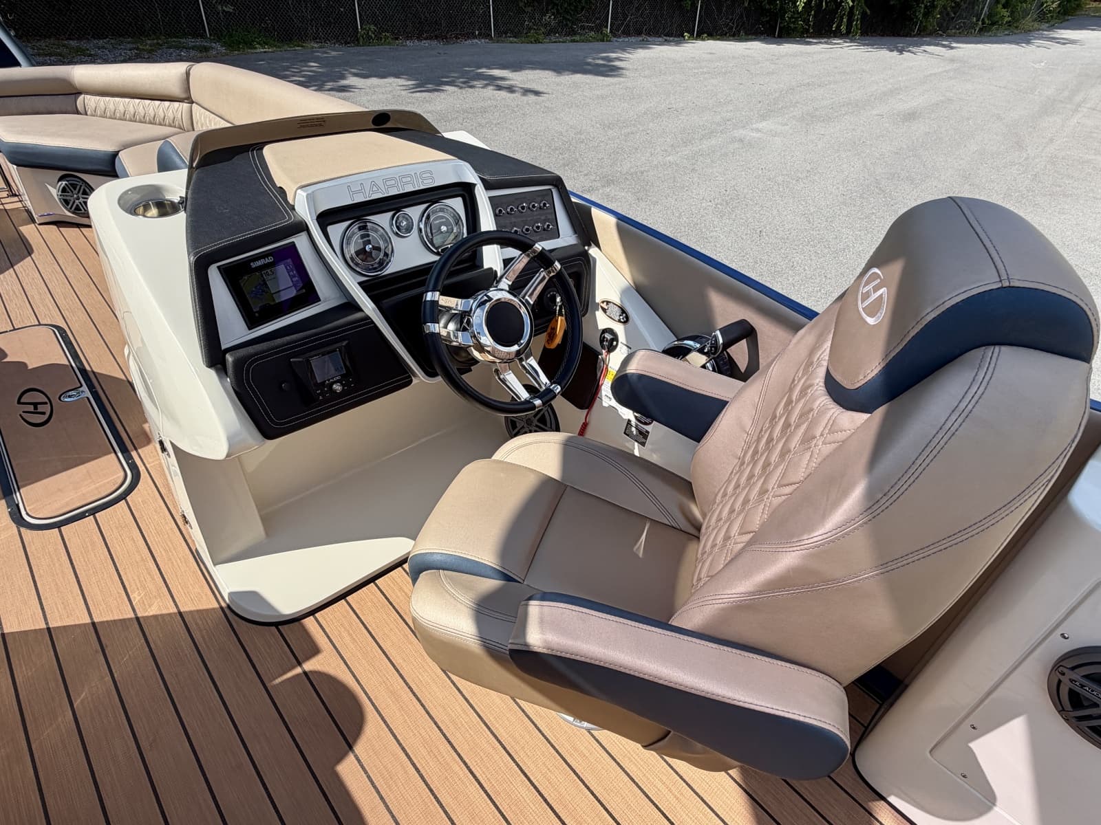 2019 Harris Crowne 250 SL Tritoon - Photo 51