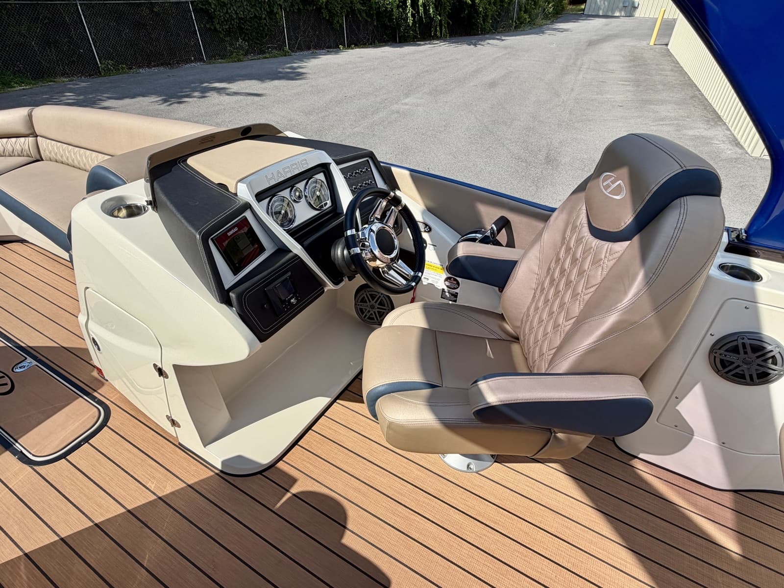 2019 Harris Crowne 250 SL Tritoon - Photo 68