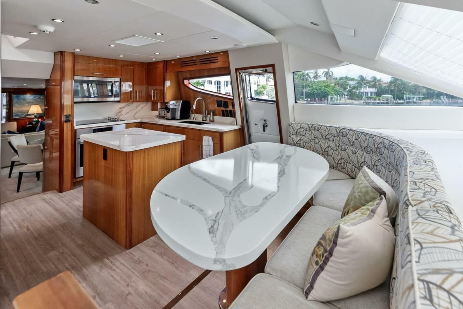 2007 Hatteras  - Photo 17