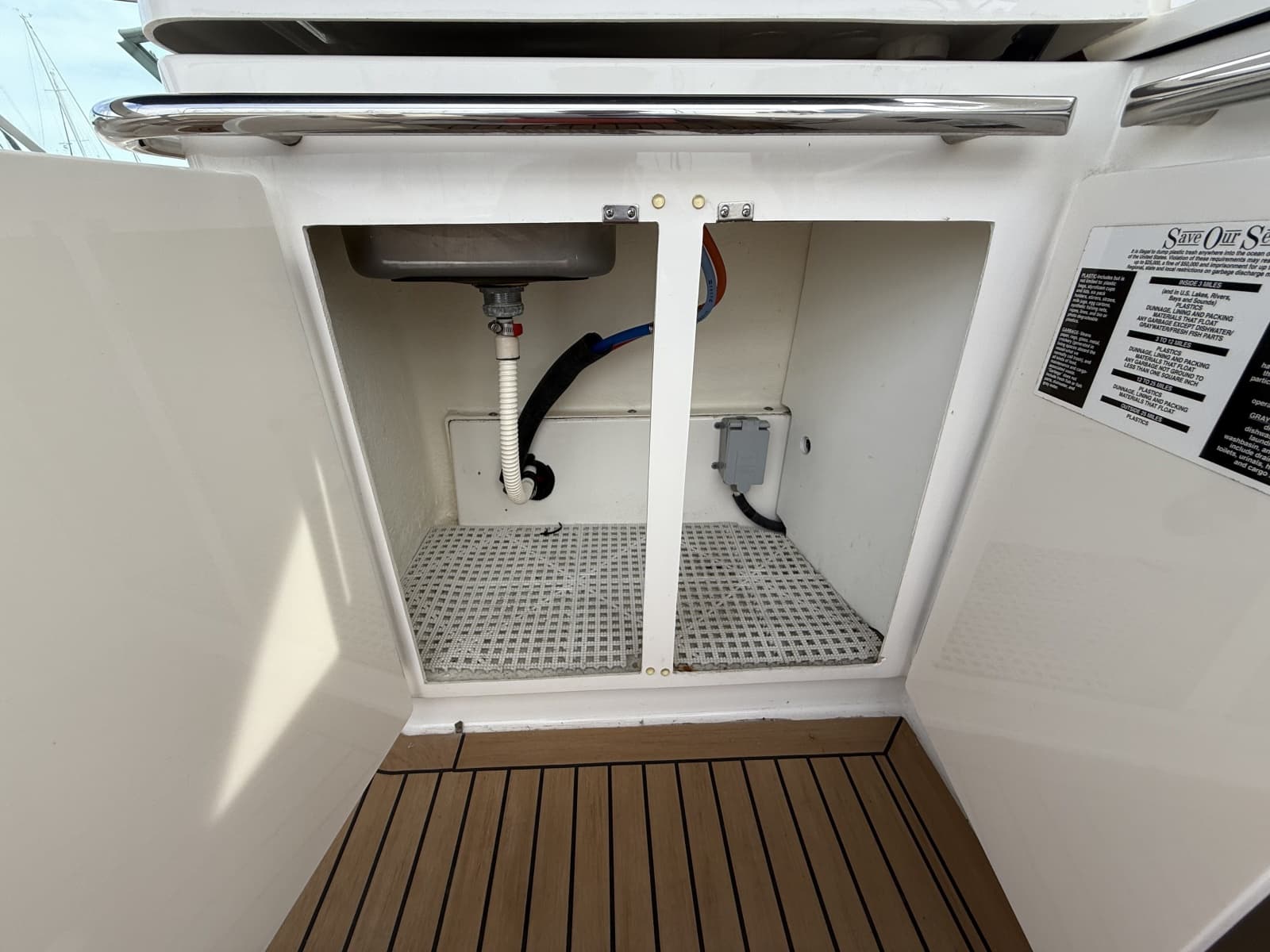 2013 Sea Ray 370 Venture - Photo 41