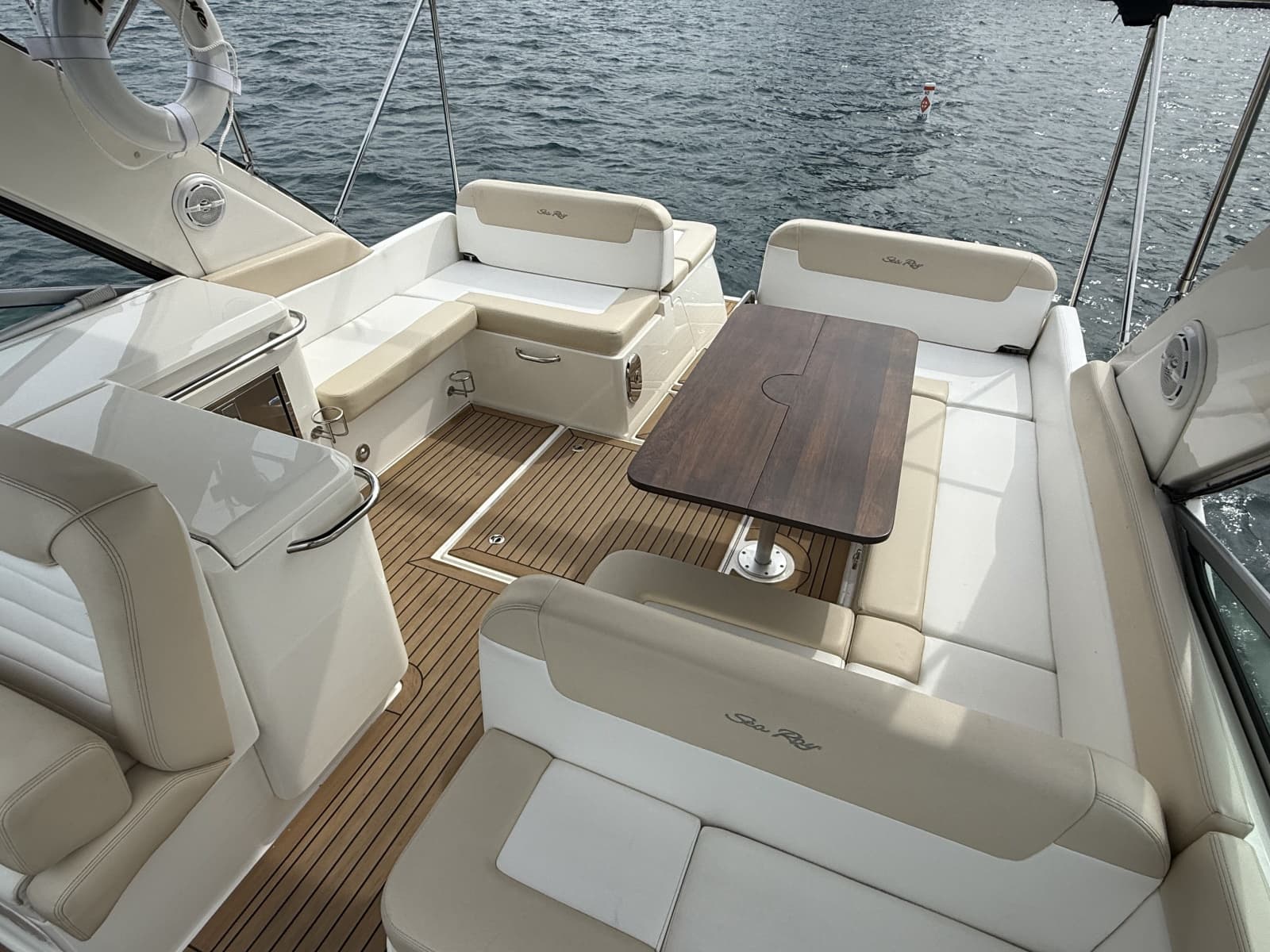 2013 Sea Ray 370 Venture - Photo 12