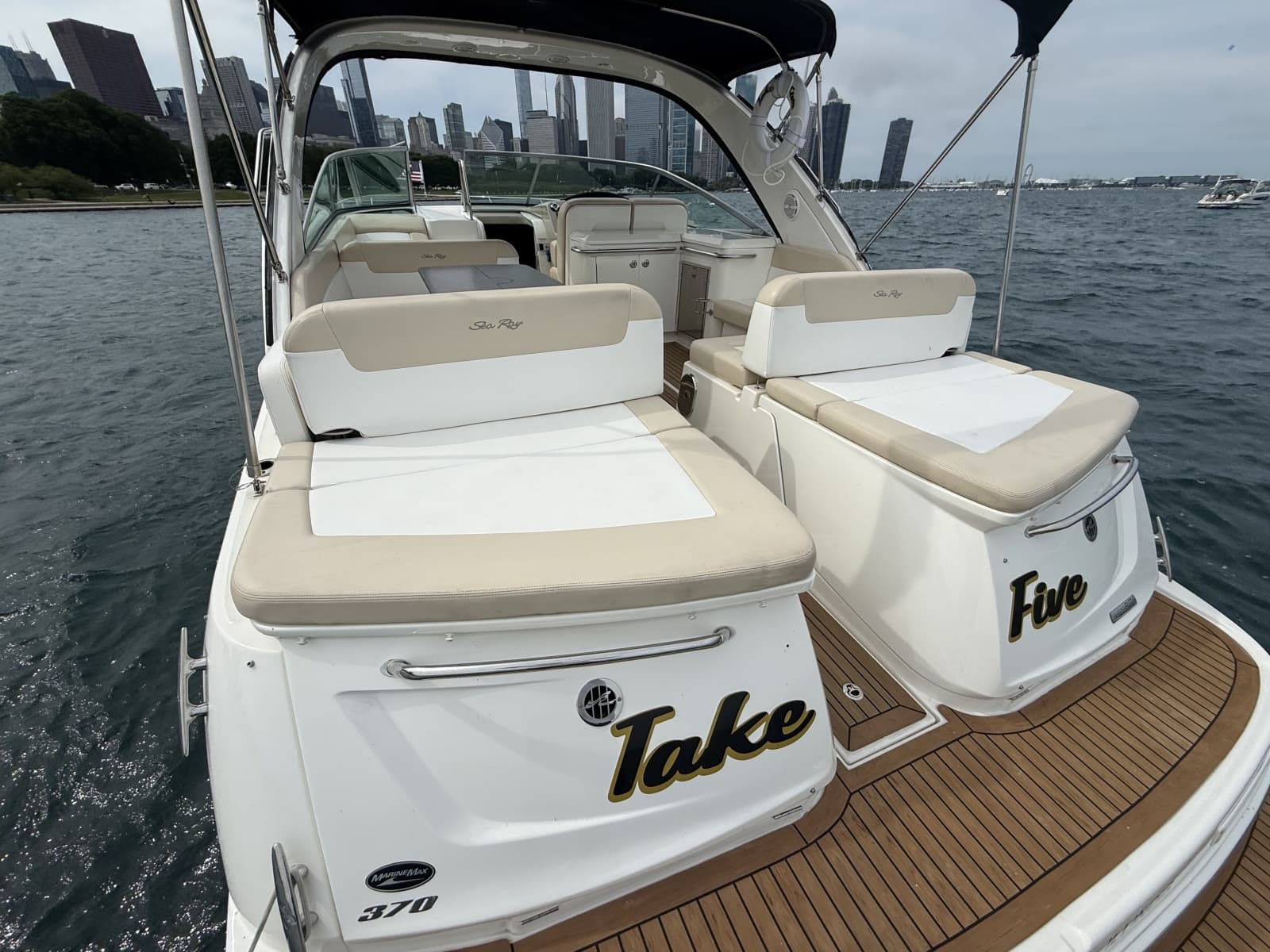 2013 Sea Ray 370 Venture - Photo 4