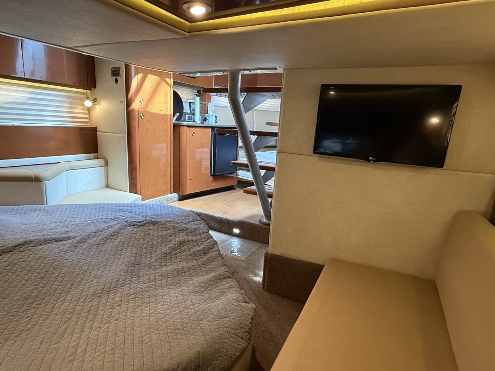2013 Sea Ray 370 Venture - Photo 34