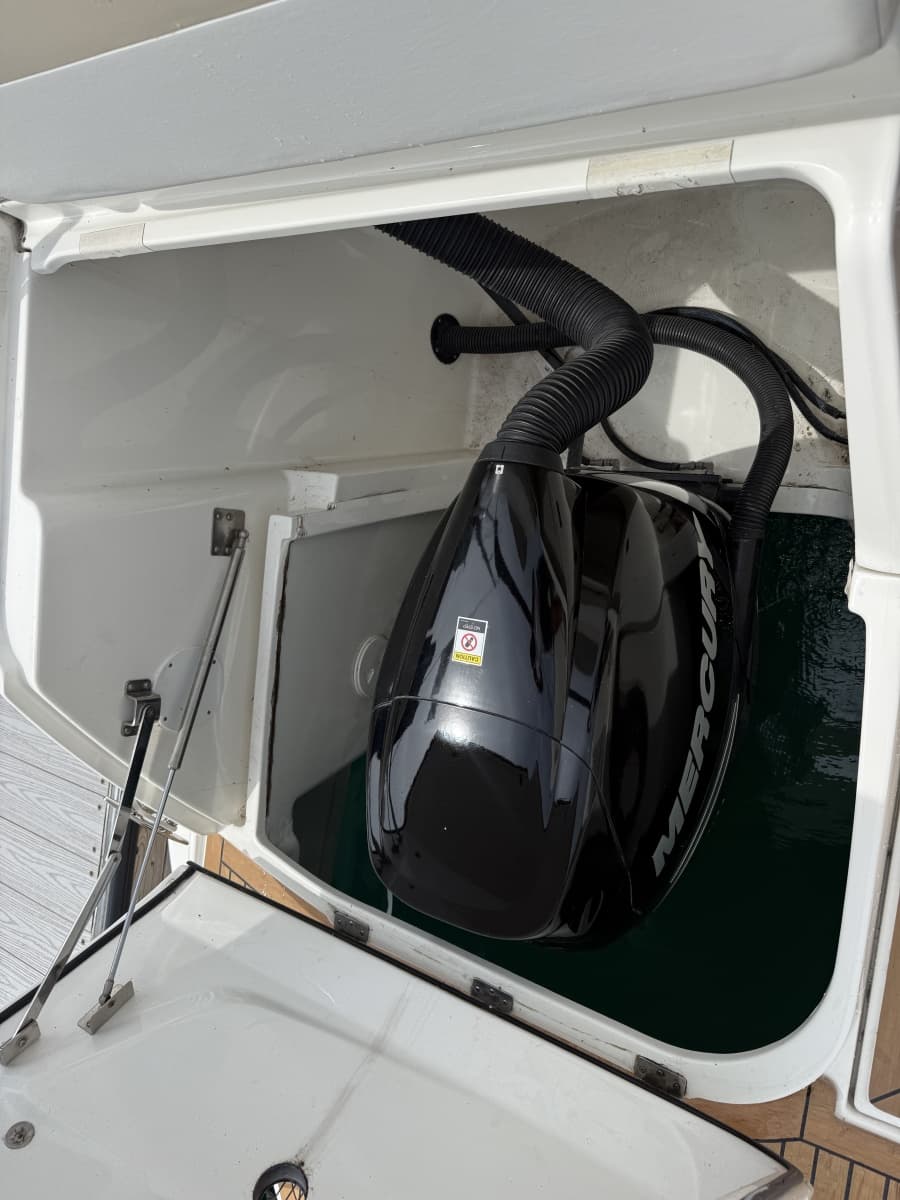 2013 Sea Ray 370 Venture - Photo 28
