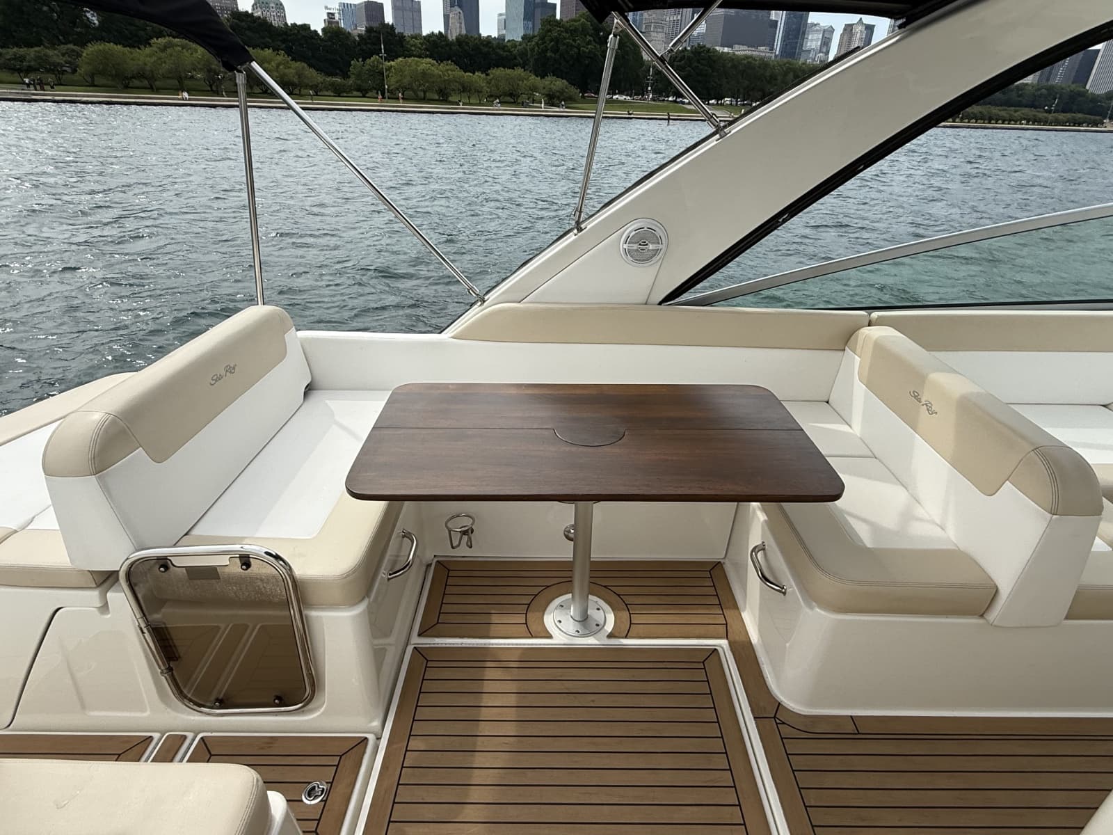 2013 Sea Ray 370 Venture - Photo 17