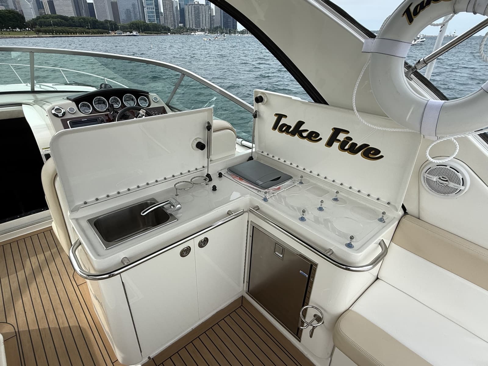 2013 Sea Ray 370 Venture - Photo 20
