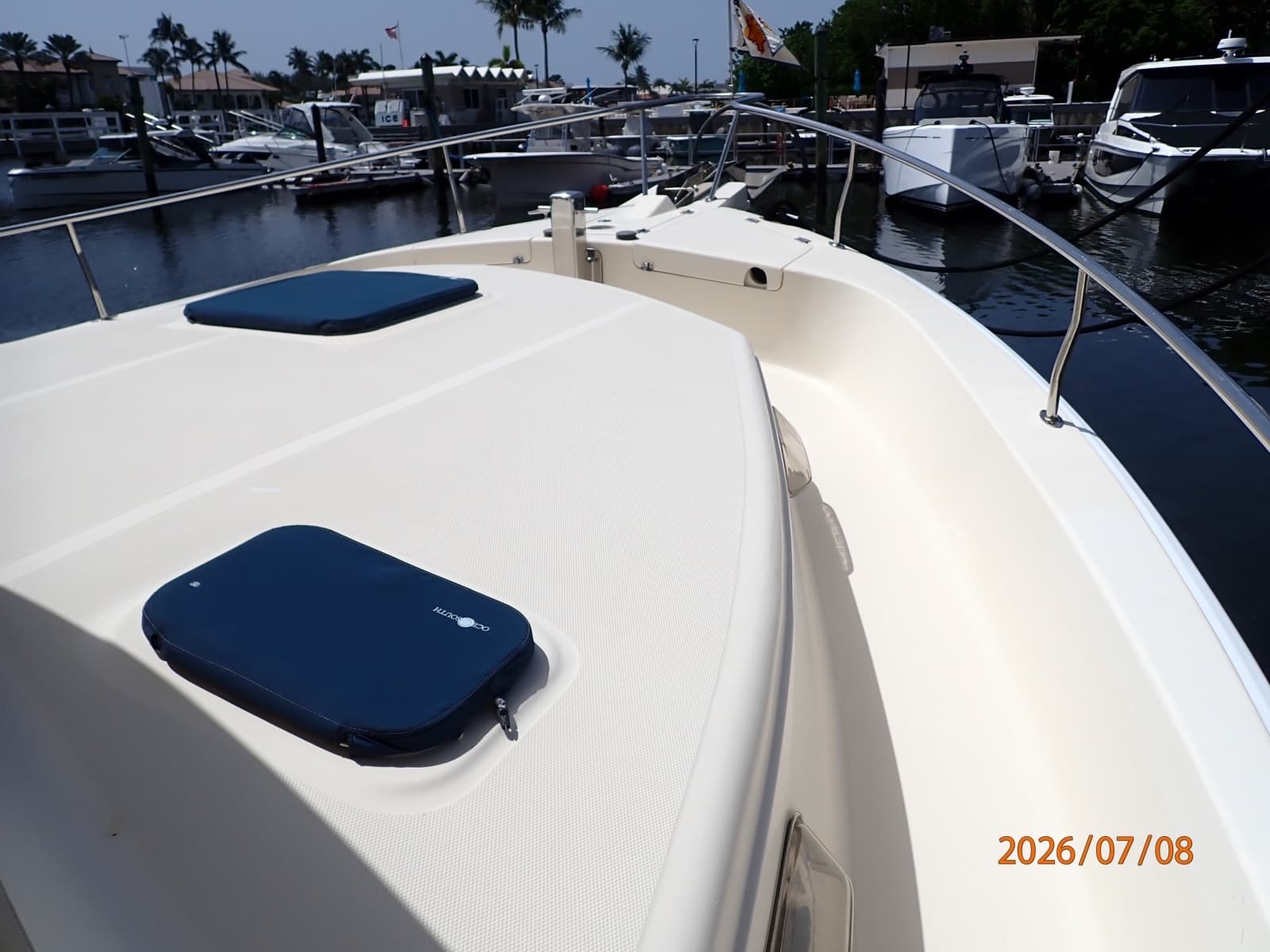 2004 Mainship 400 - Photo 9