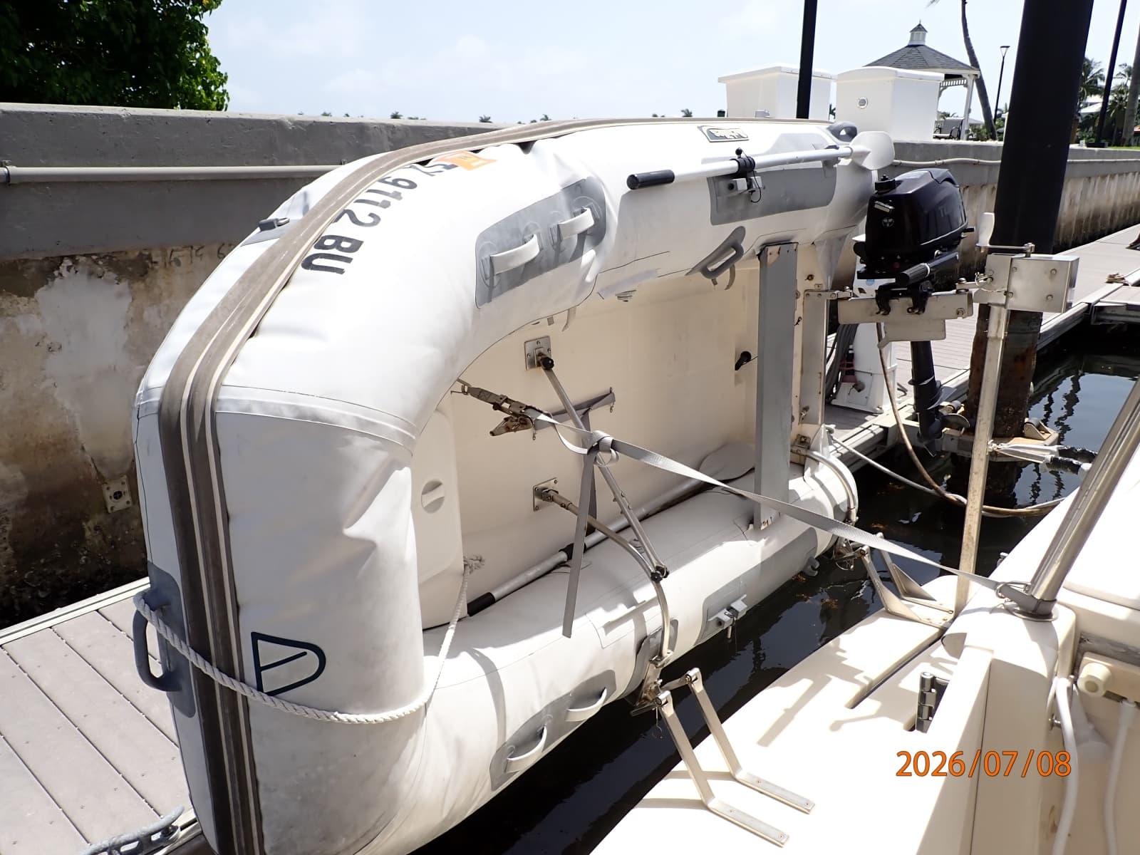 2004 Mainship 400 - Photo 45