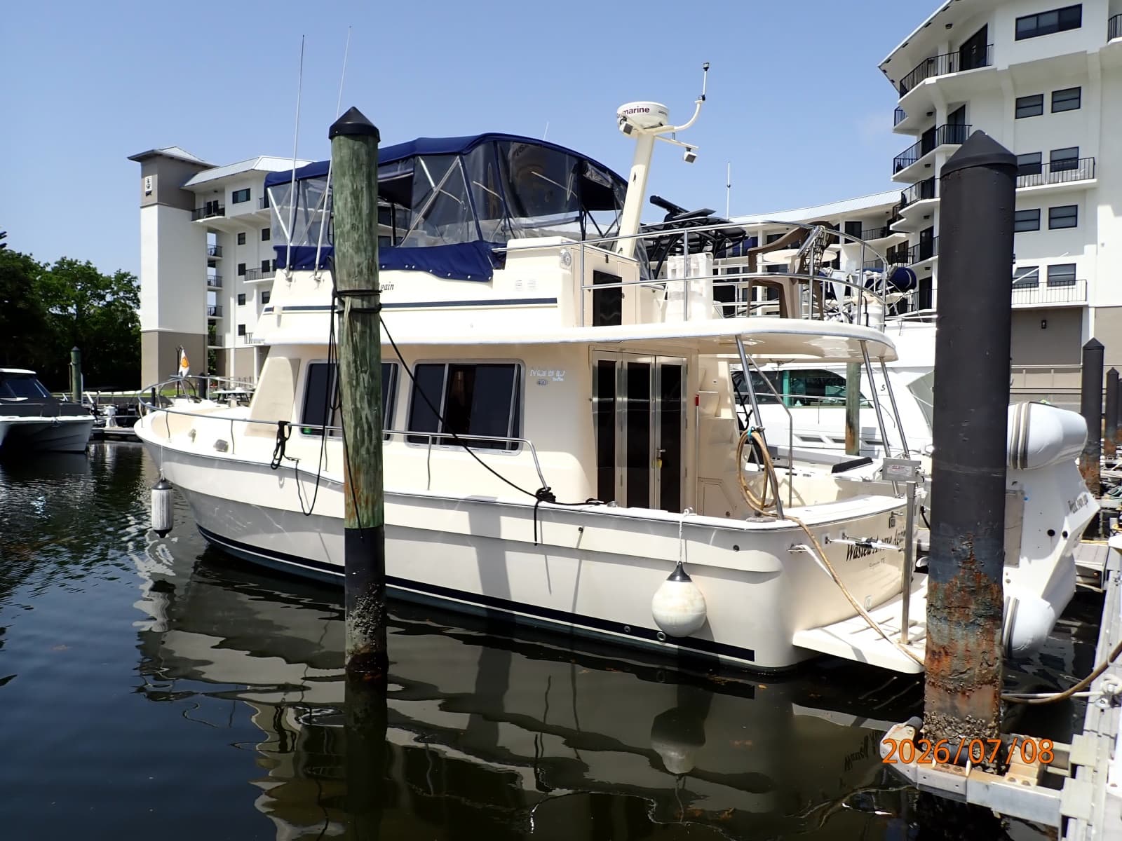 2004 Mainship 400 - Photo 3