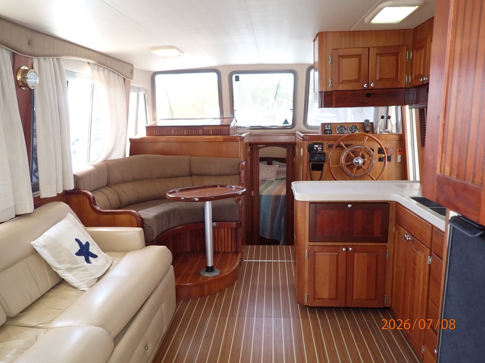2004 Mainship 400 - Photo 50