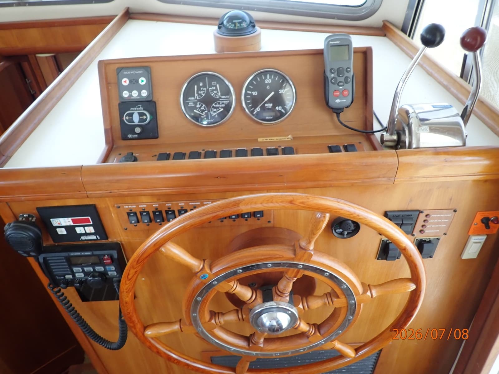 2004 Mainship 400 - Photo 61