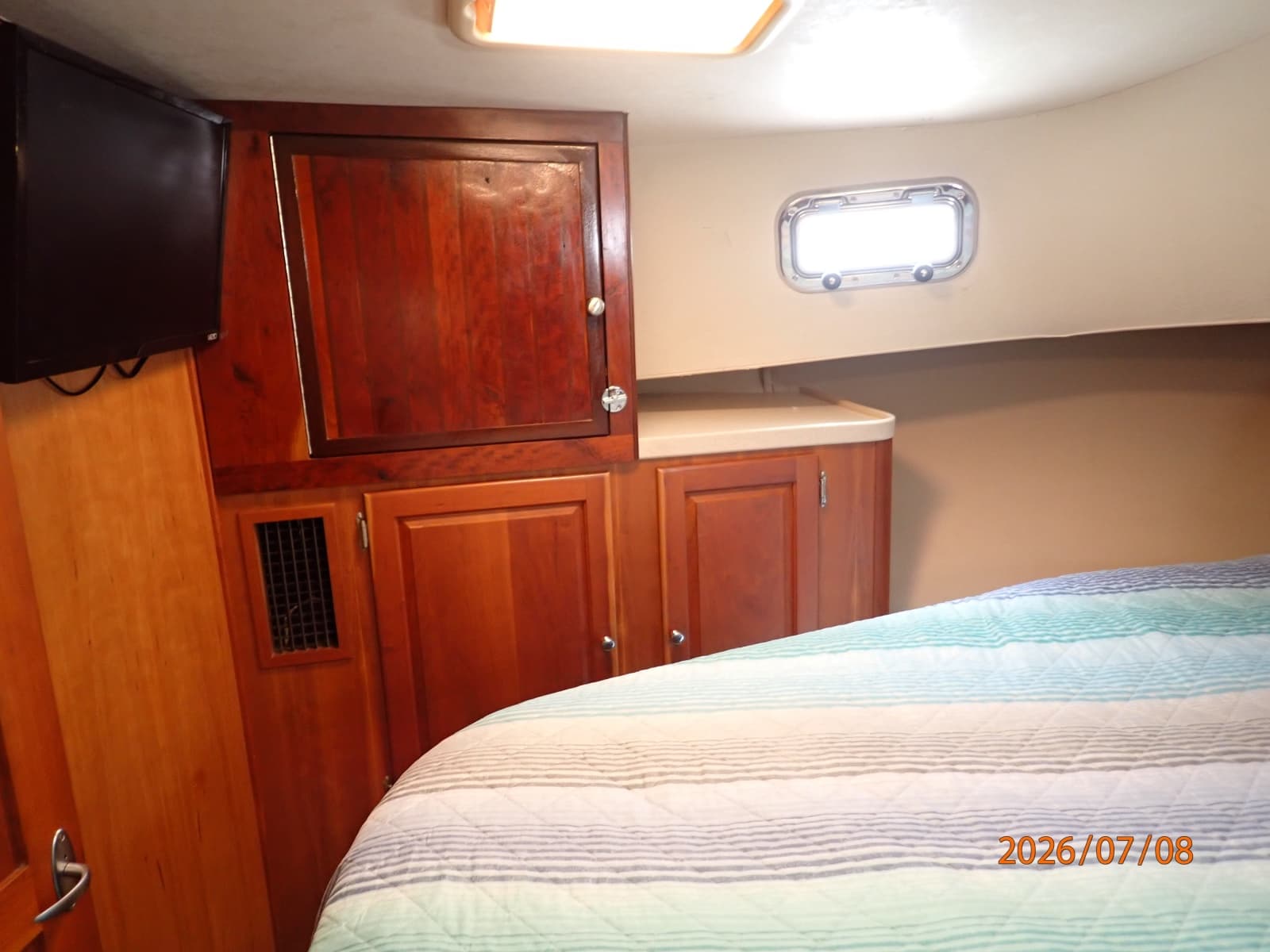2004 Mainship 400 - Photo 69