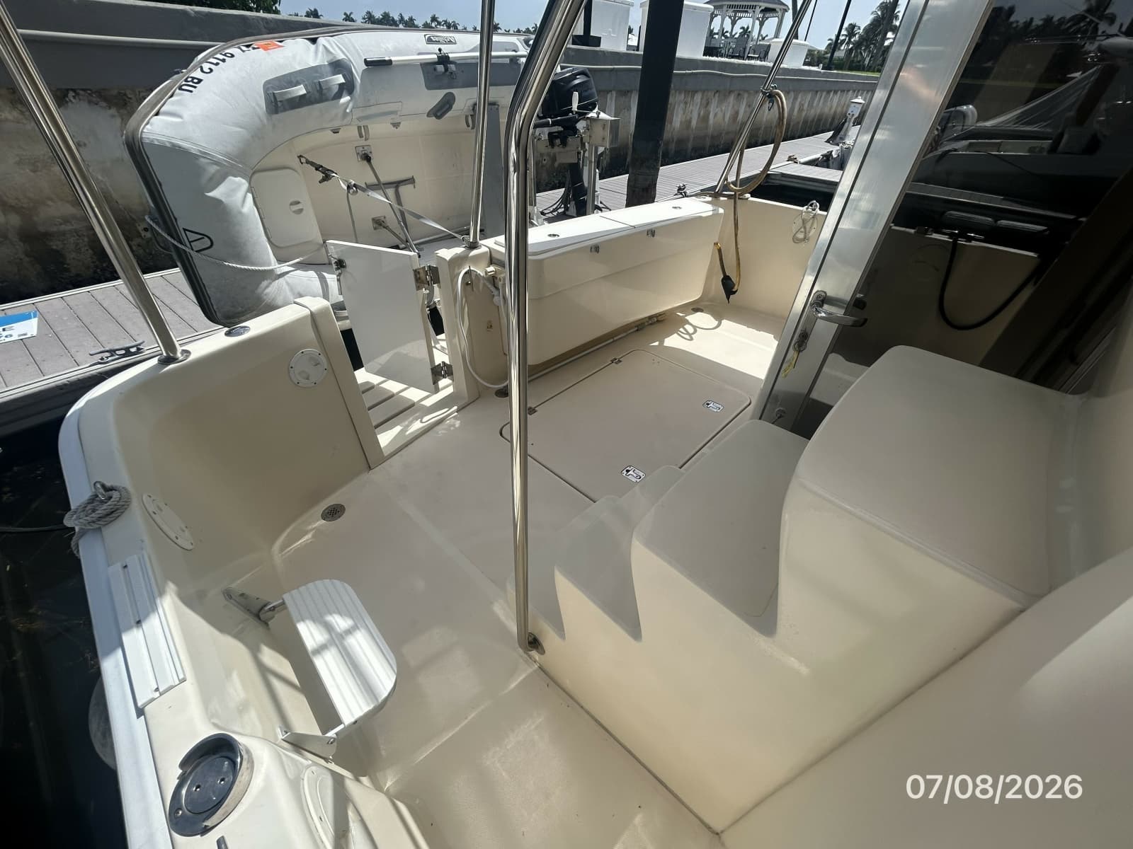 2004 Mainship 400 - Photo 39