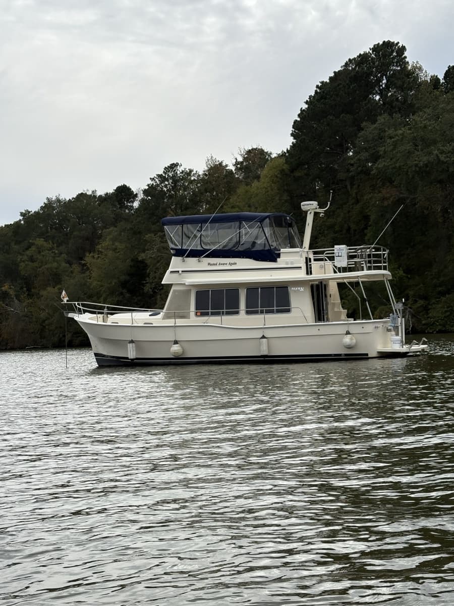 2004 Mainship 400 - Photo 4