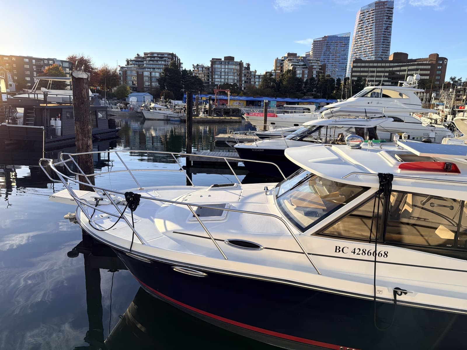 2014 Cutwater C-30 Sedan - Photo 9