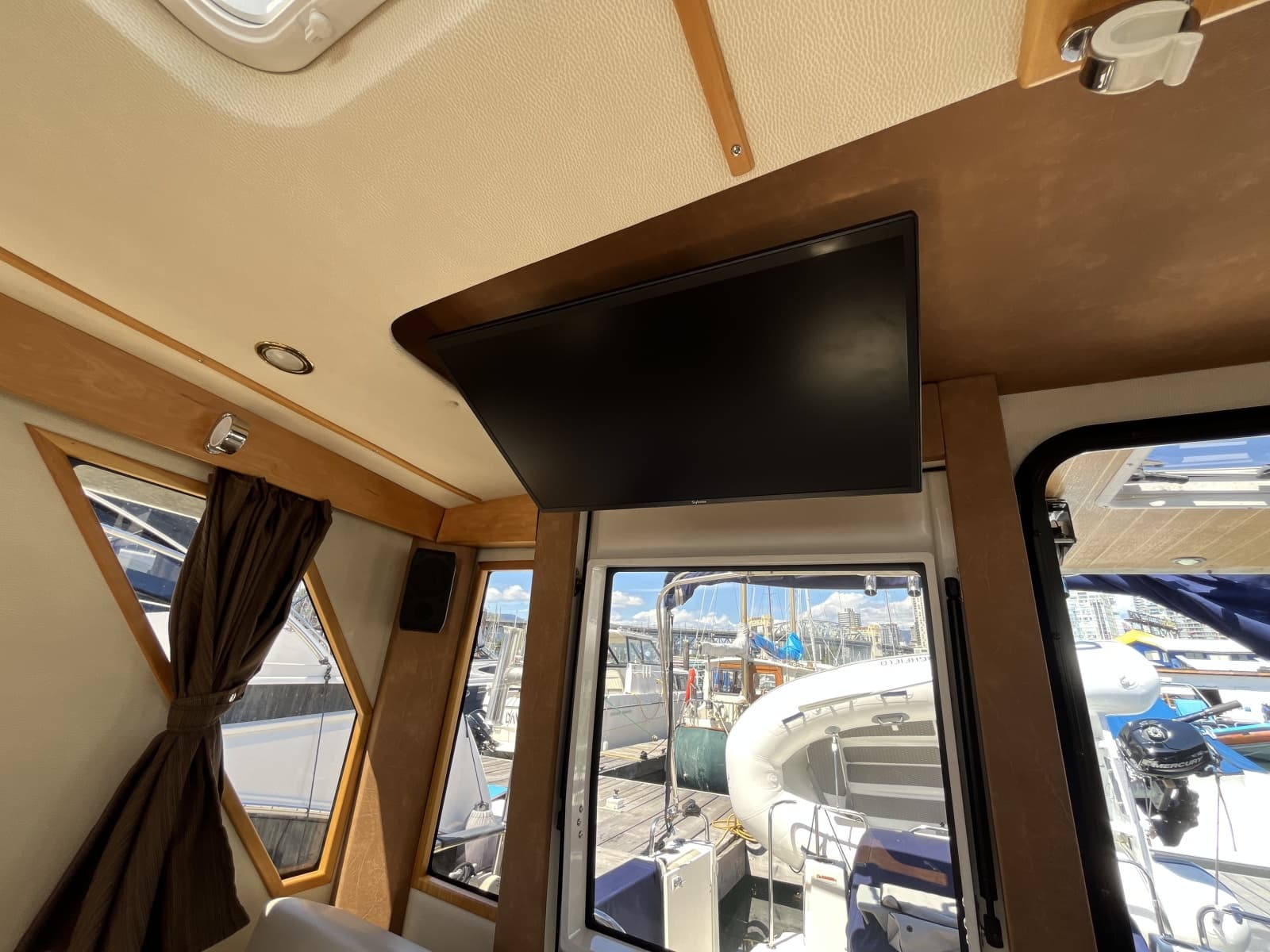 2014 Cutwater C-30 Sedan - Photo 26