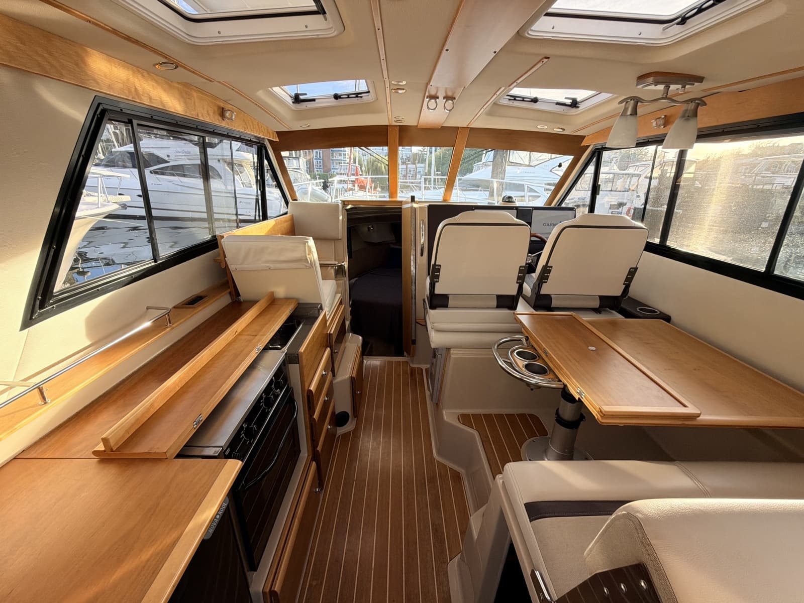 2014 Cutwater C-30 Sedan - Photo 24