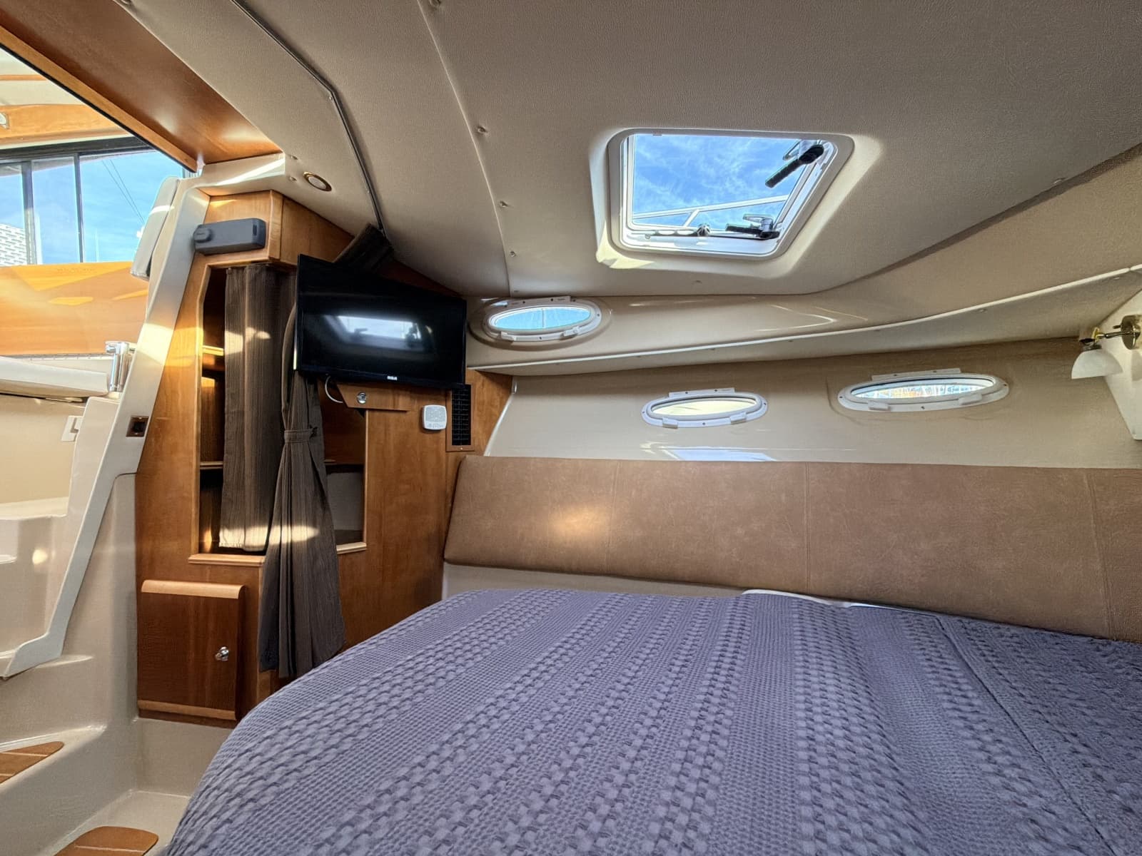 2014 Cutwater C-30 Sedan - Photo 48