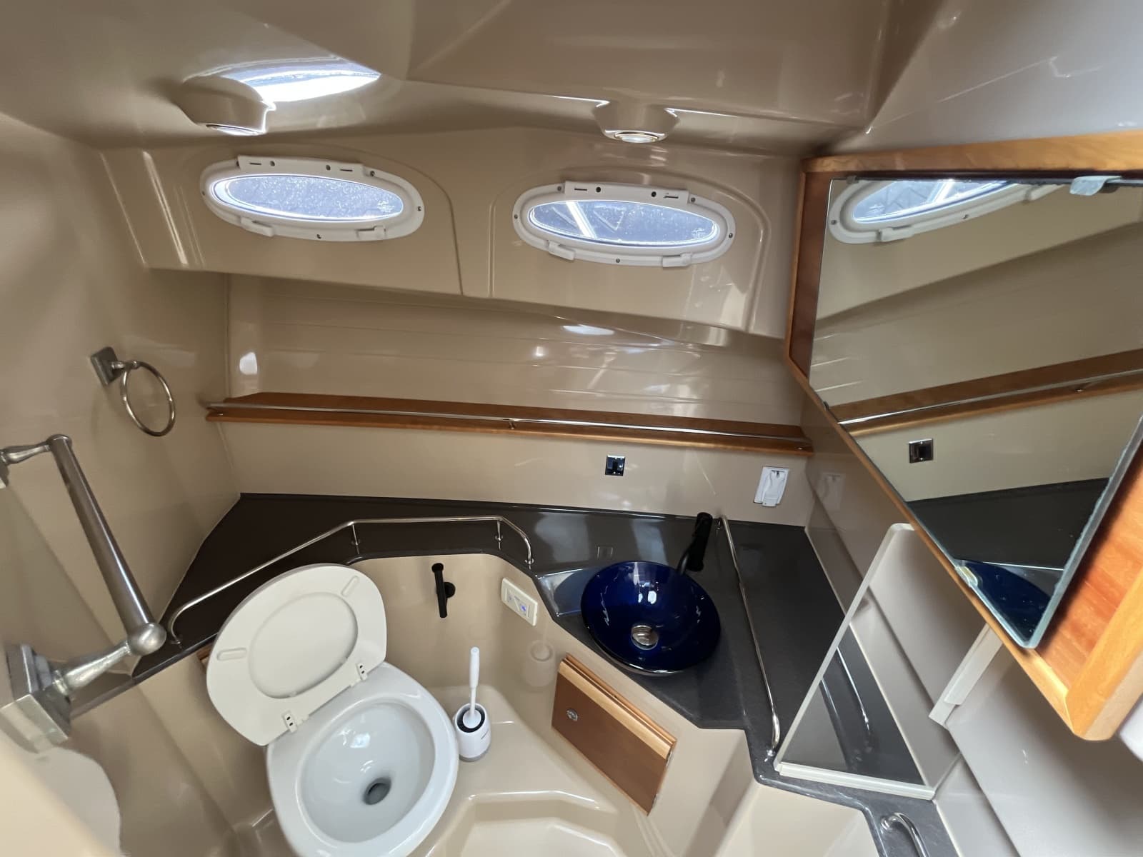 2014 Cutwater C-30 Sedan - Photo 29