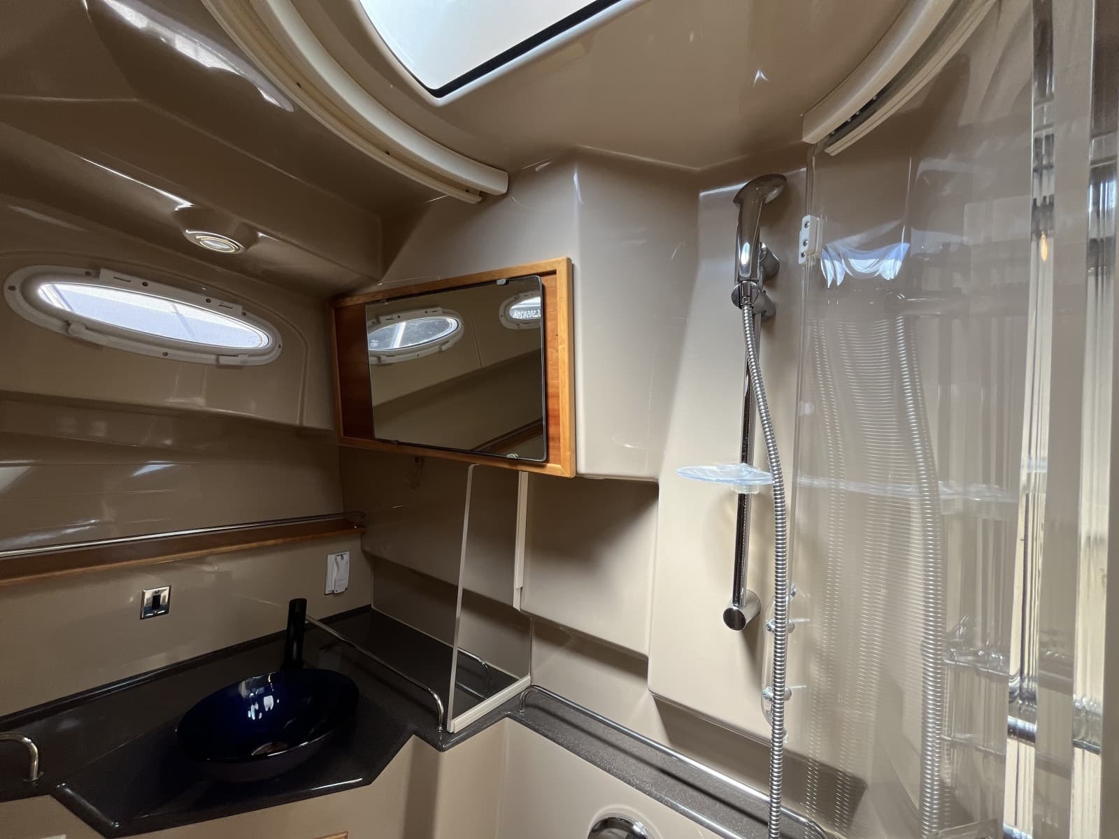 2014 Cutwater C-30 Sedan - Photo 31