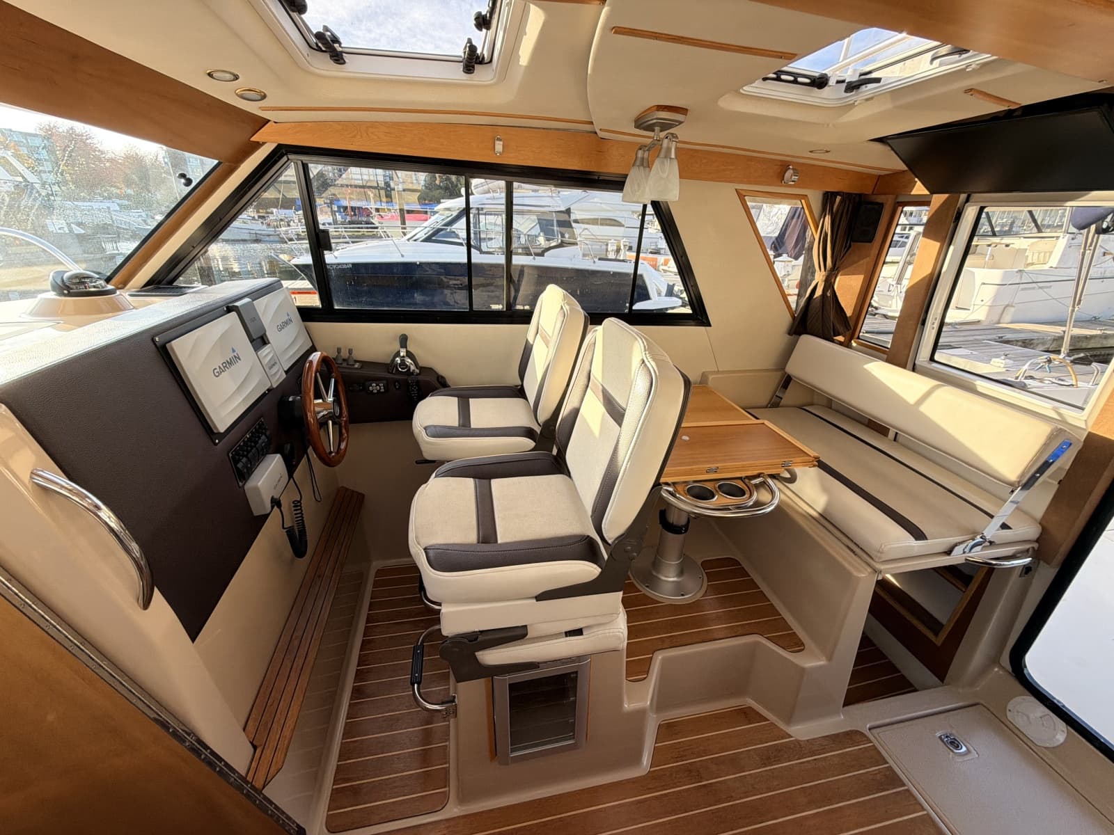 2014 Cutwater C-30 Sedan - Photo 39