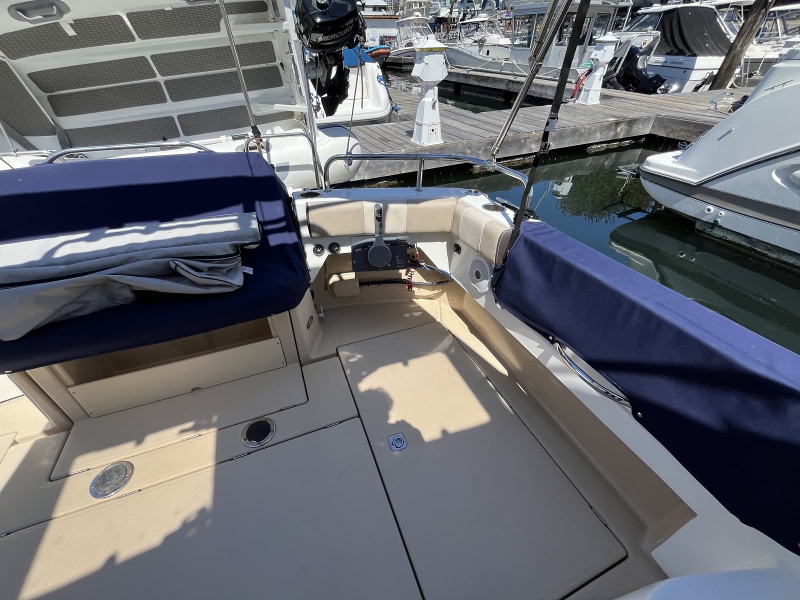 2014 Cutwater C-30 Sedan - Photo 19