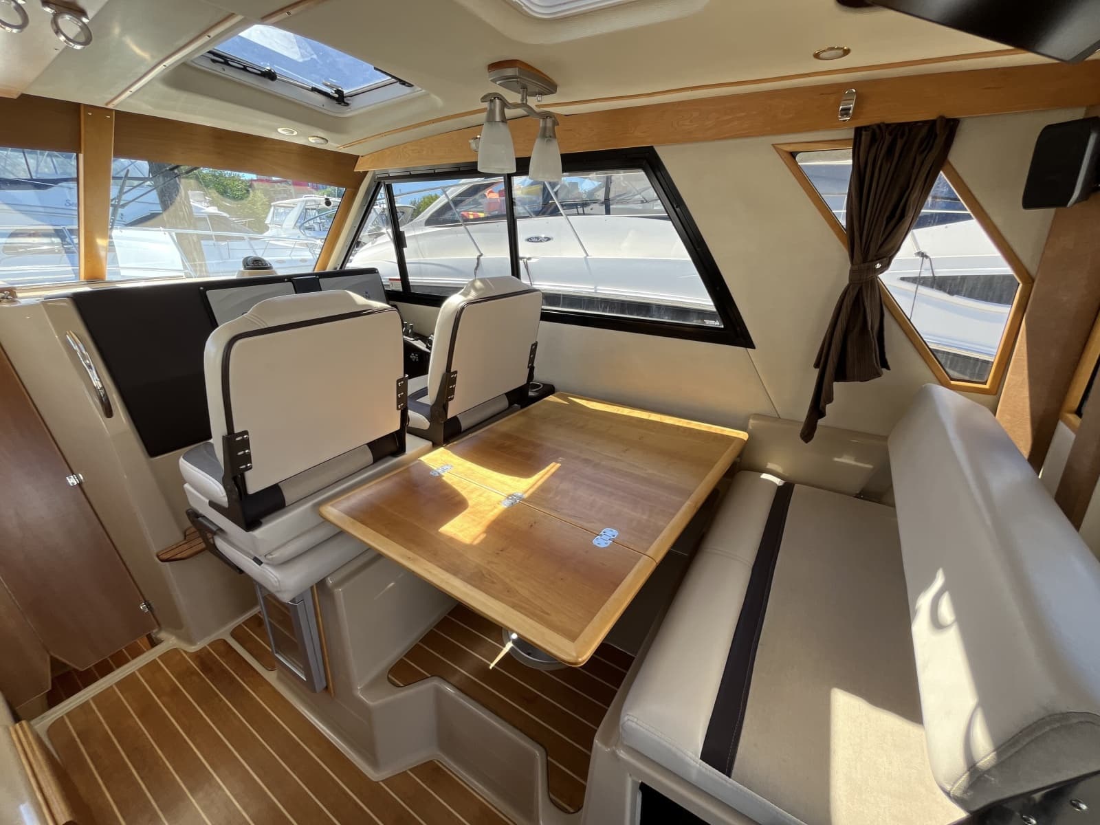 2014 Cutwater C-30 Sedan - Photo 22