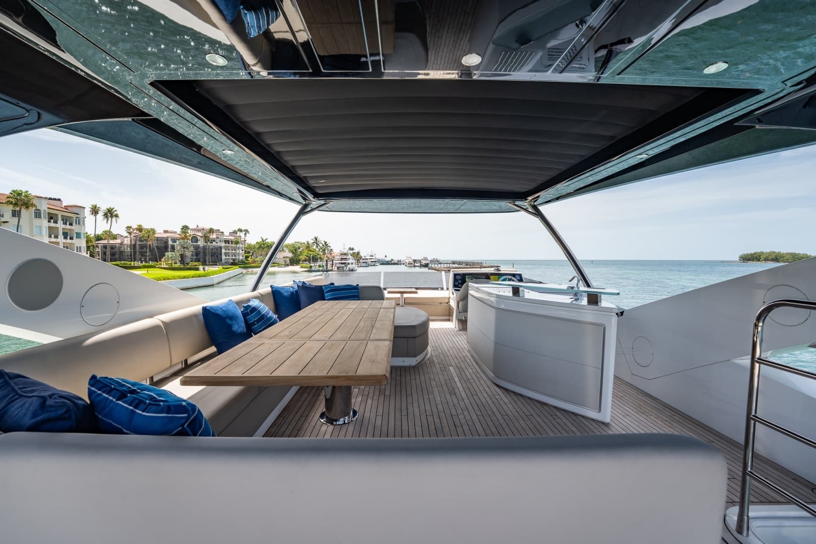 2025 Sunseeker 76 Yacht - Photo 35