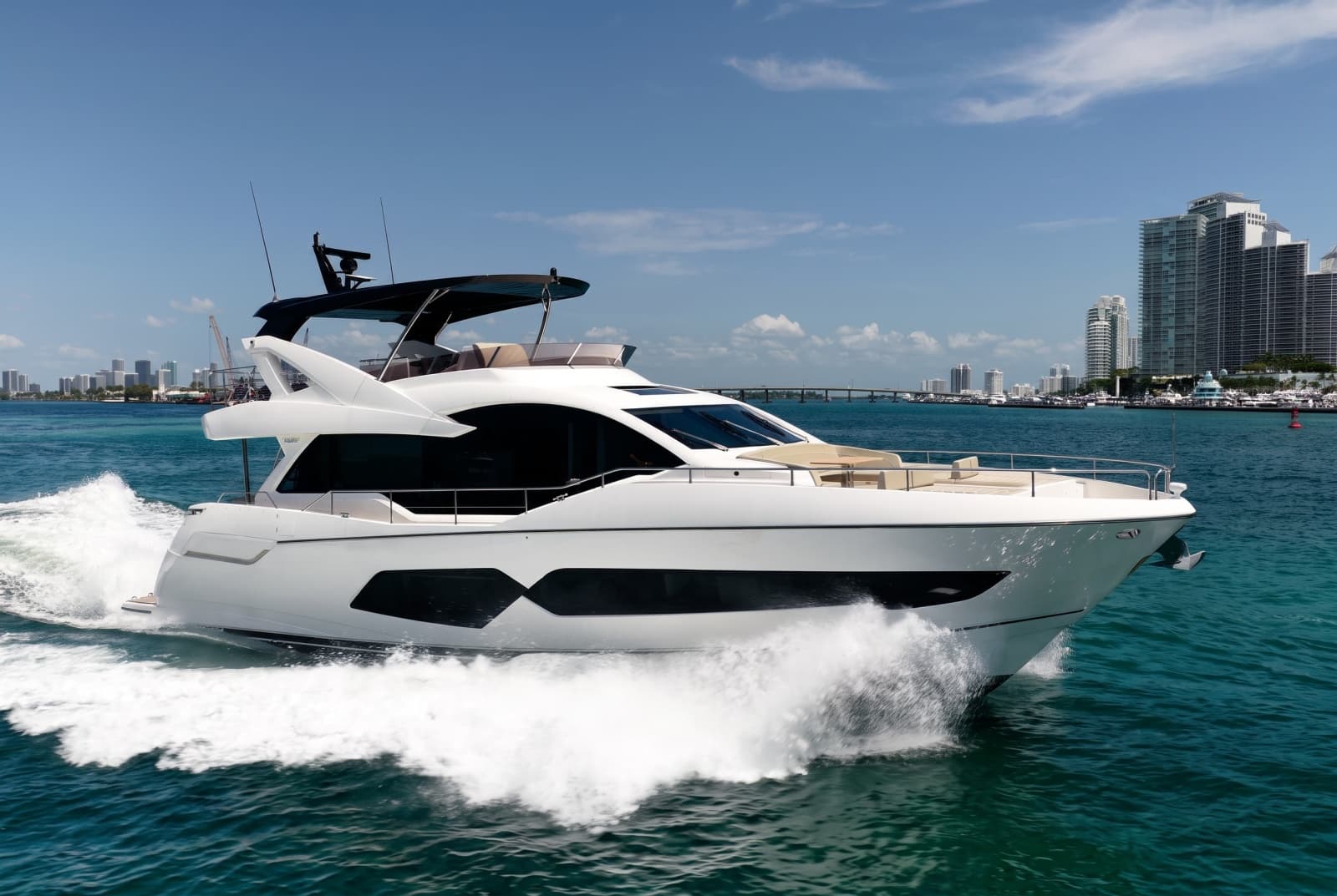 2025 Sunseeker 76 Yacht - Photo 4