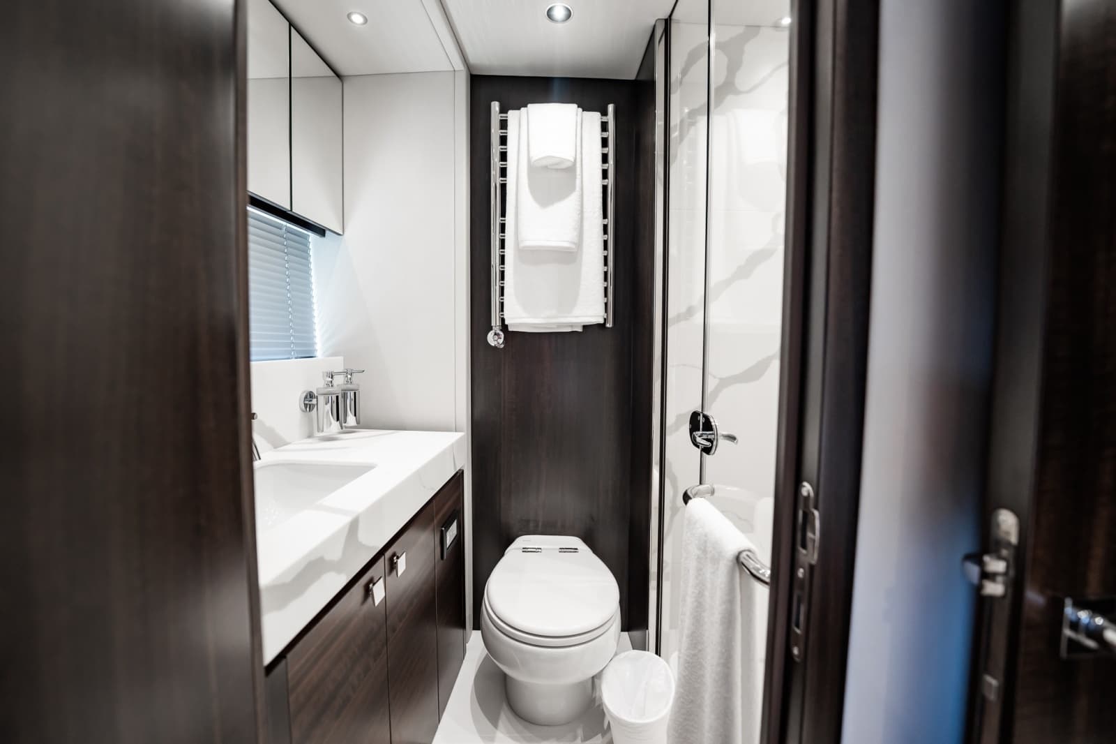 2025 Sunseeker 76 Yacht - Photo 94